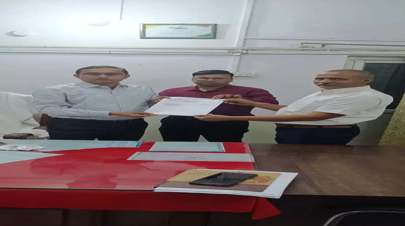 Gorakhpur News: जिला बेसिक शिक्षा अधिकारी ने केयान  डिस्टलरीज को किया धन्यवाद ज्ञापित