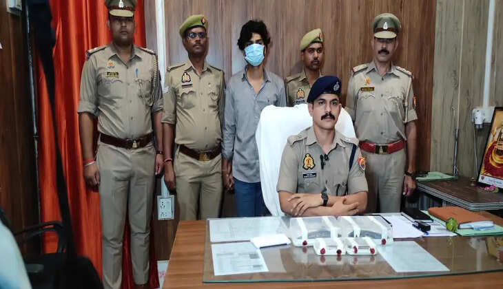 Varanasi News: ऑपरेशन चक्रव्यूह में बड़ी कामयाबी, युवक के पास से 2 अवैध पिस्टल और कारतूस बरामद
